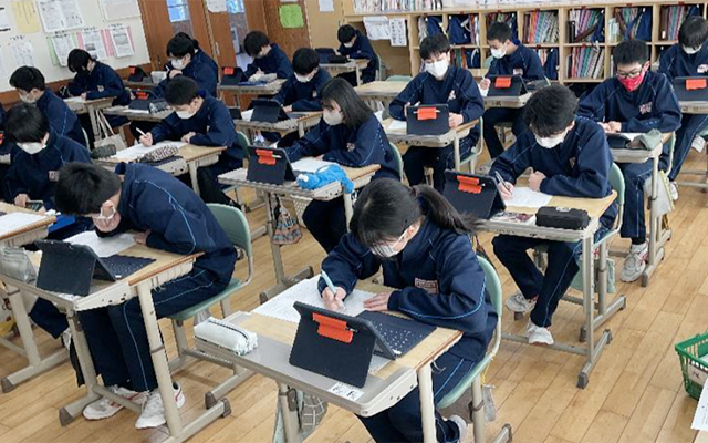 飯綱町立飯綱中学校