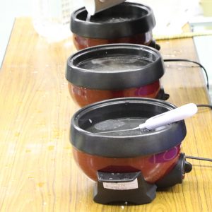 ミニカーづくり体験の様子
