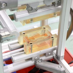 ミニカーづくり体験の様子