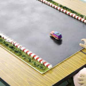 ミニカーづくり体験の様子