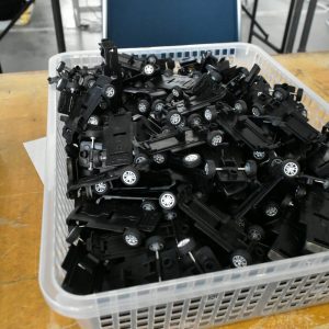 ミニカーづくり体験の様子